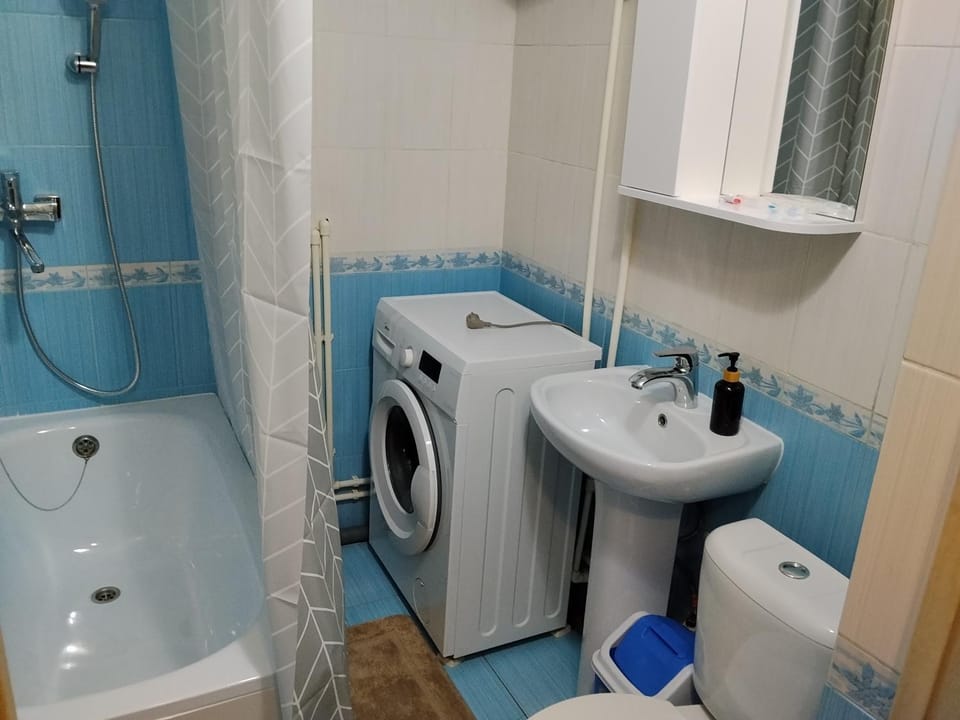 Bath, washing machine