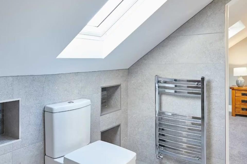 House Sleeps 10 with Parking and Garden House in Metropolitan Borough of Gateshead