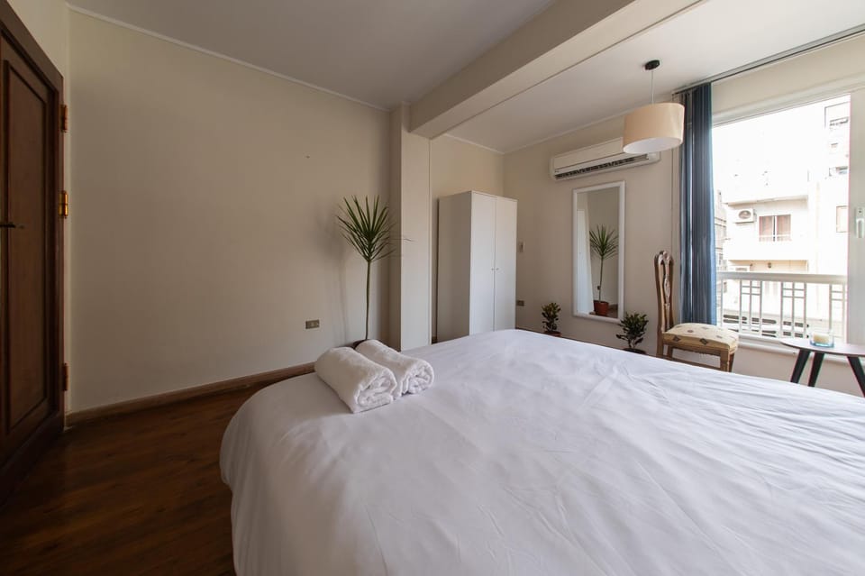 Stylish room in Shared apartment Vacation rental in Egypt