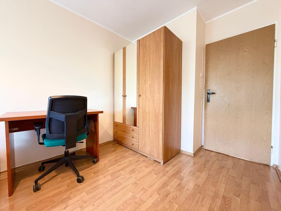 Seating area, wardrobe