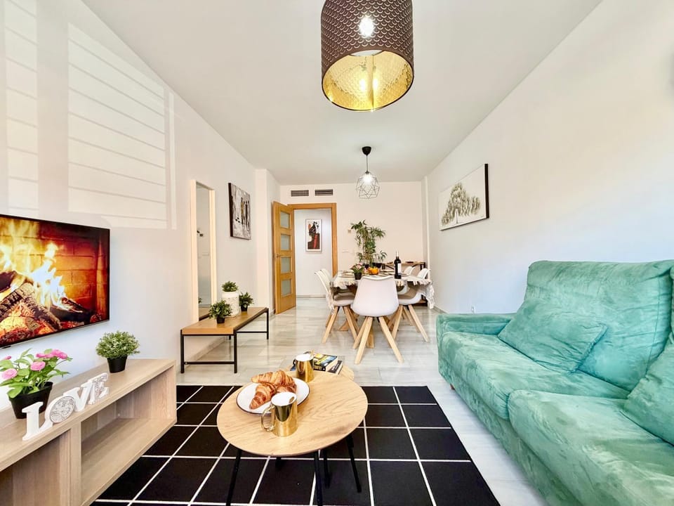 TV and multimedia, Living room, Dining area