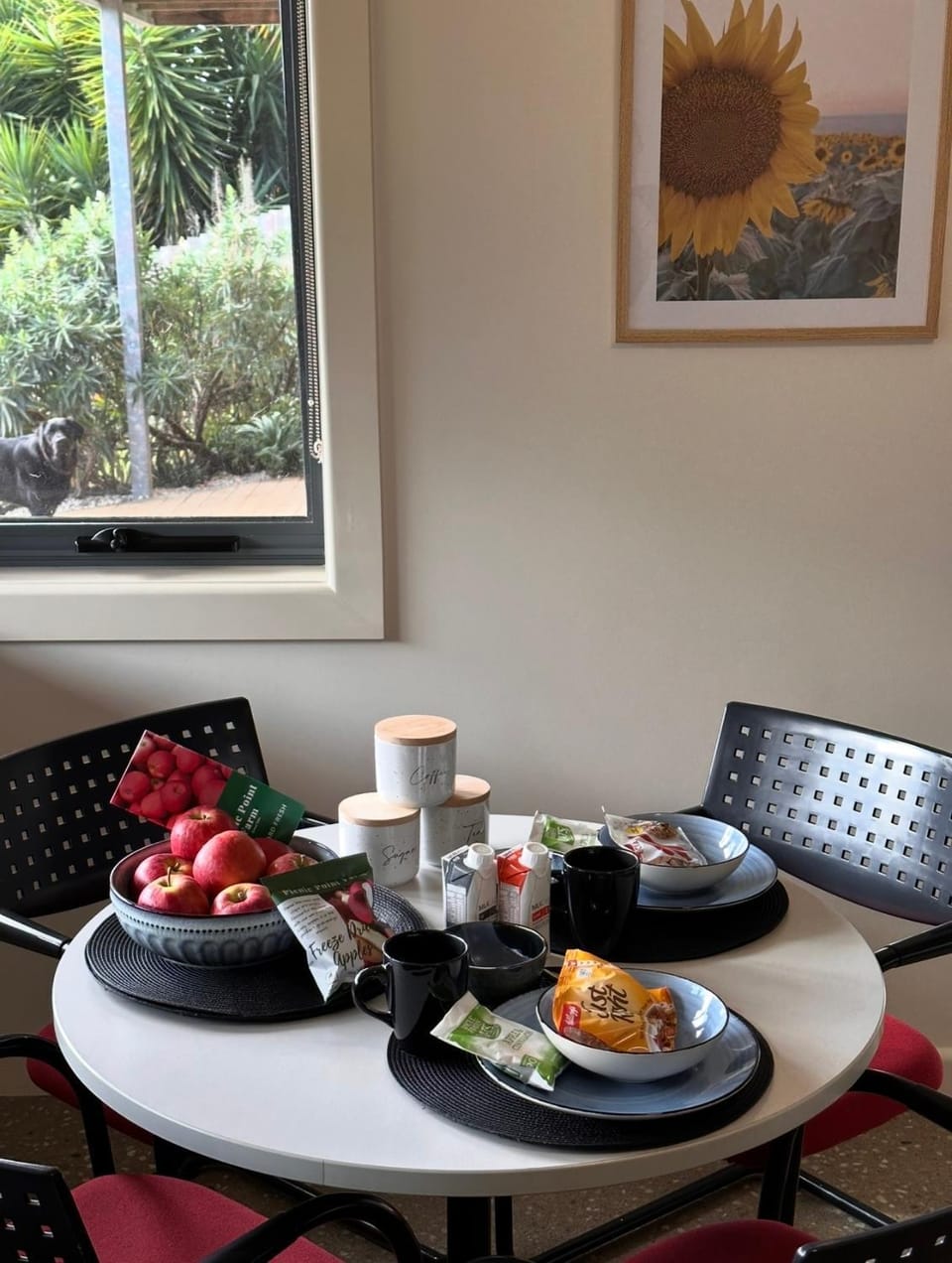 Dining area, Breakfast