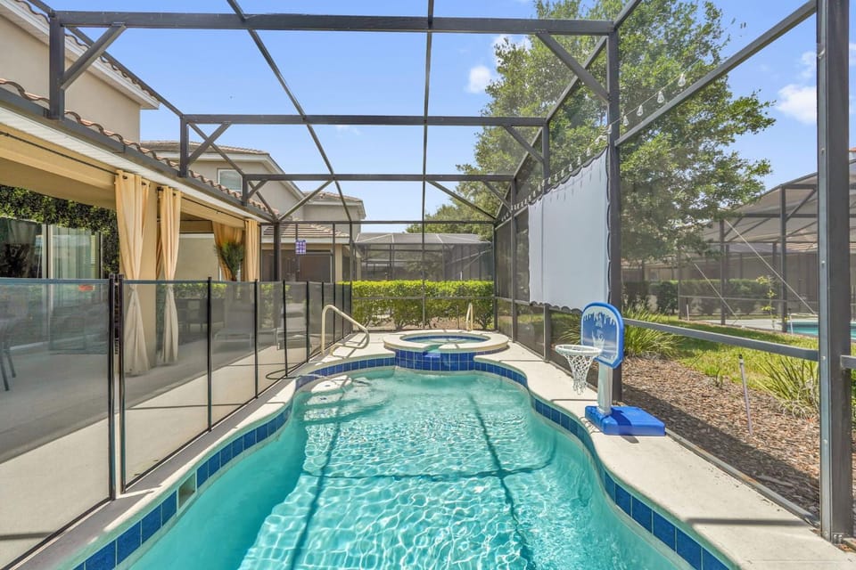 Solterra Resort:Movie,Game & Lazy River near Disney! House in Polk County