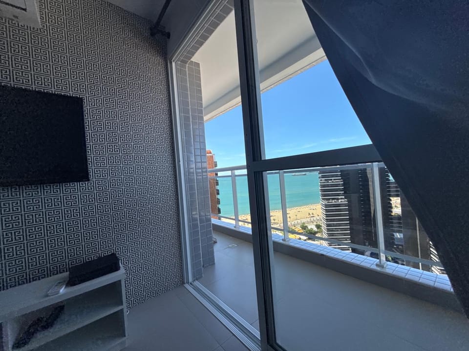 Communal lounge/ TV room, View (from property/room), Sea view