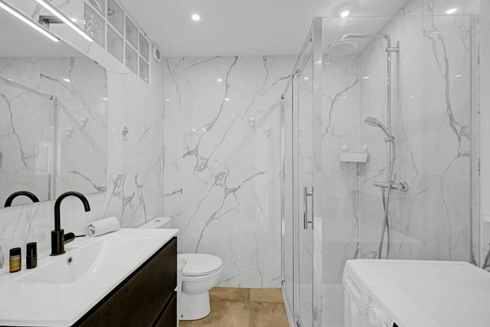 Les Tropiques bord de mer Apartment in Antibes