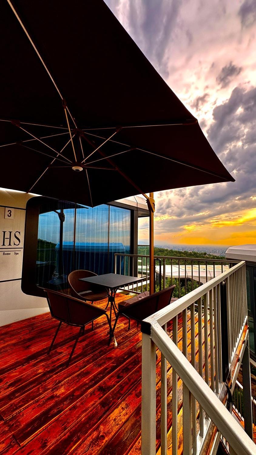 Natural landscape, View (from property/room), Balcony/Terrace, Balcony/Terrace, Sunset