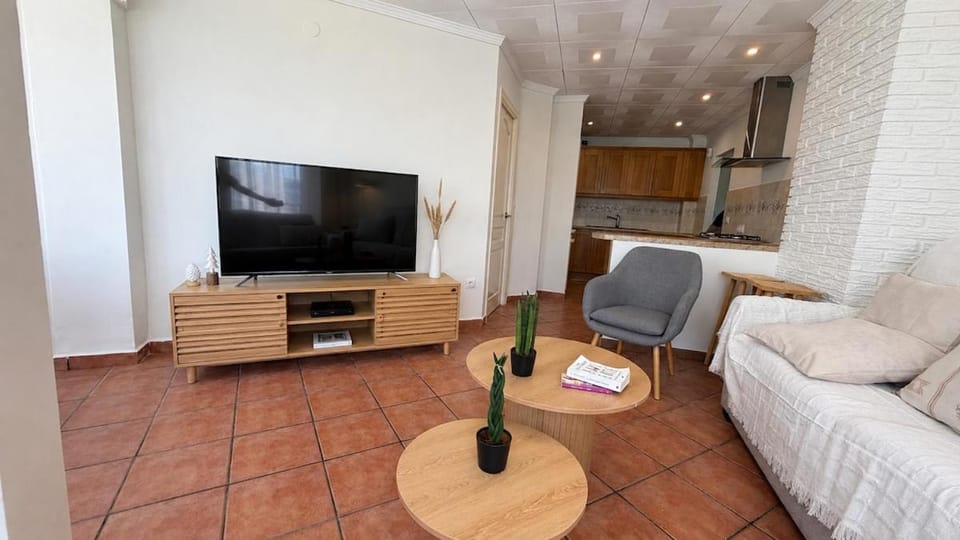Bright, renovated apartment 200 m from the beach Apartment in Calp