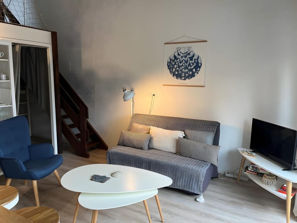 Property building, Living room