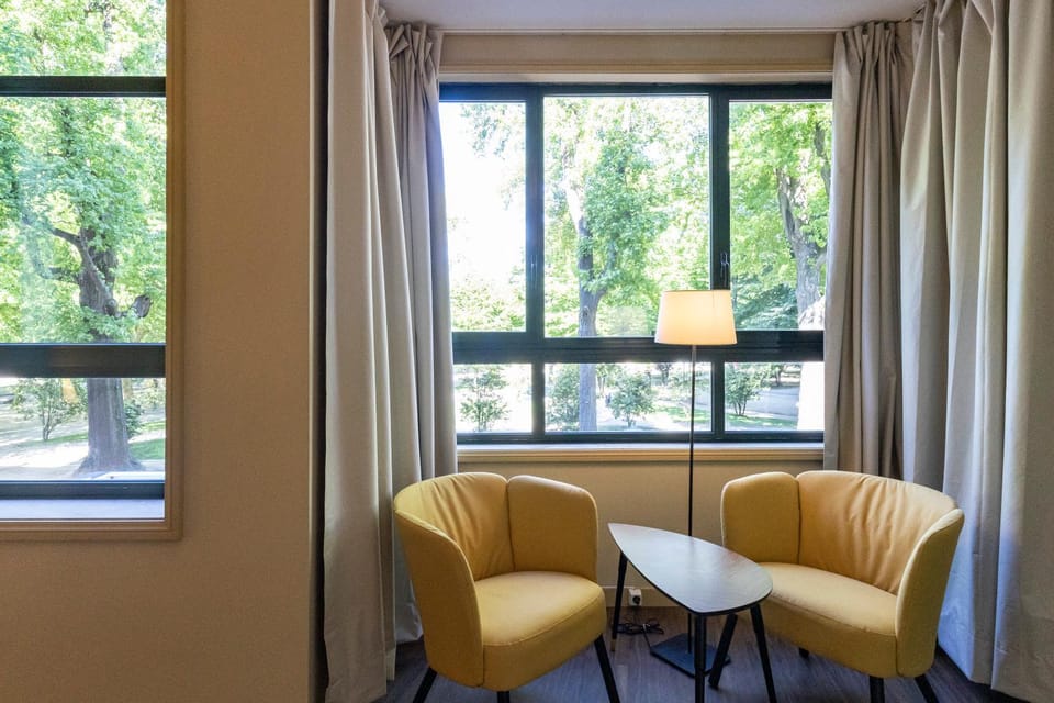 View (from property/room), Living room, City view
