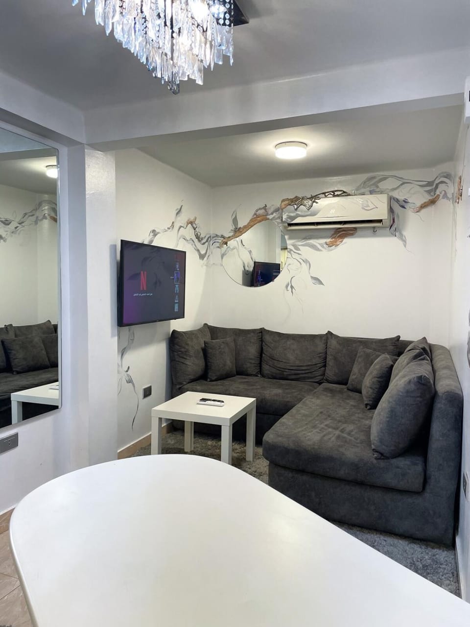 Living room, Seating area
