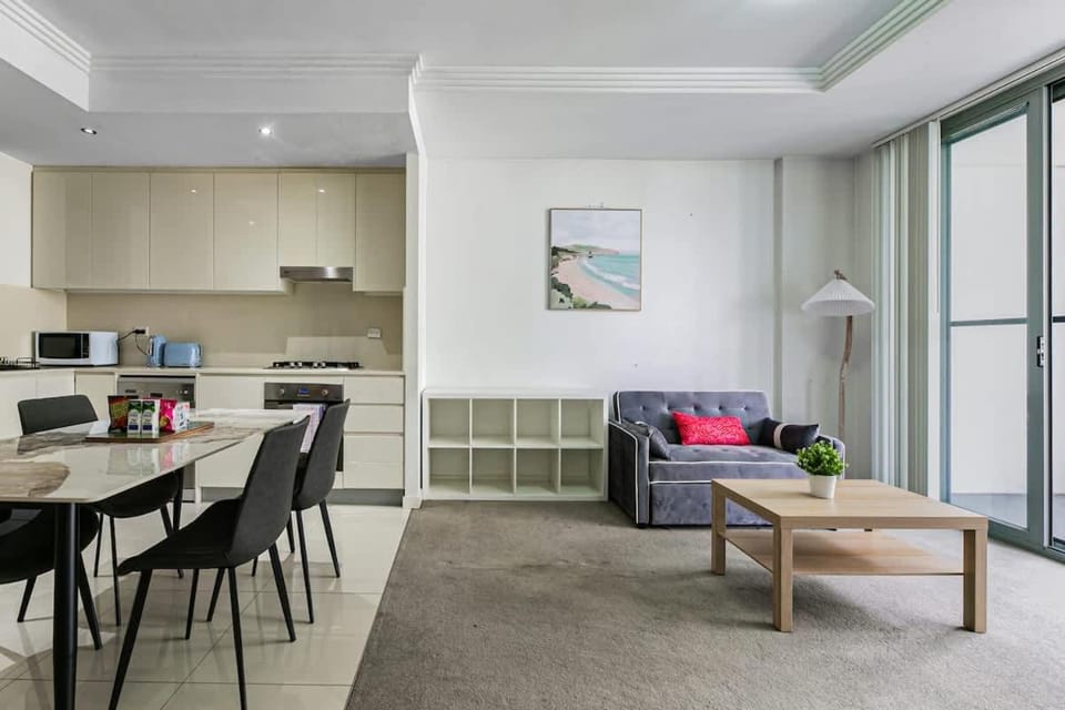 Urban Haven & Bay Breeze Modern 1BR in Rockdale Apartment in Sydney
