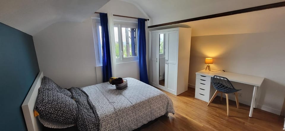 Bed, Bedroom