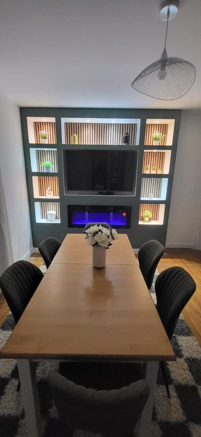 Communal lounge/ TV room