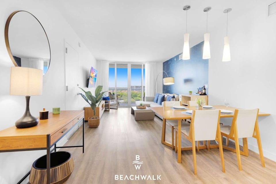 Marina Front - 2BR - Beachwalk Resort Apartment in Hallandale Beach