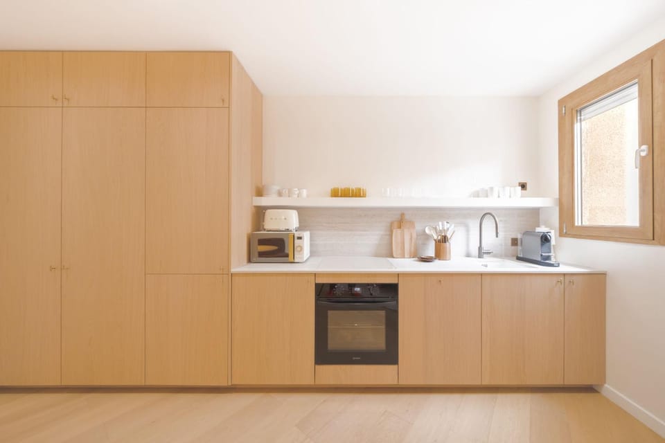 Kitchen or kitchenette