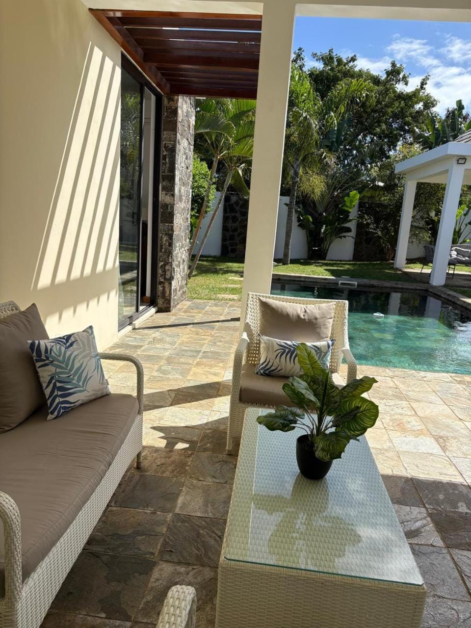Natural landscape, Balcony/Terrace, Garden view, Pool view, Swimming pool