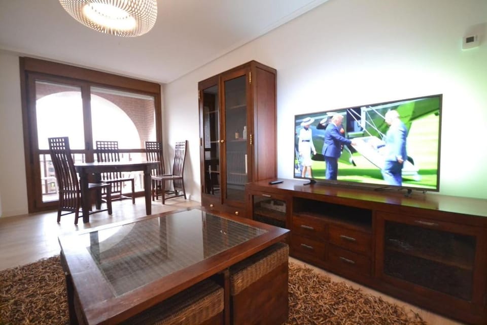 Altamira Nuevo, terrazas y parking Apartment in Santander