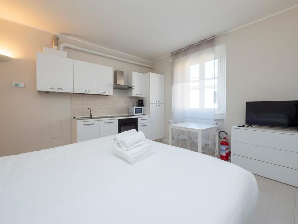 Xenia Milano - Studio apt in Via Monte Palombino 2 Apartment in Milan