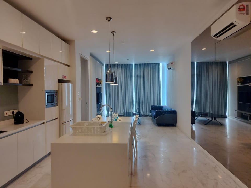 TV and multimedia, Kitchen or kitchenette, Living room, Seating area, minibar, oven, air conditioner