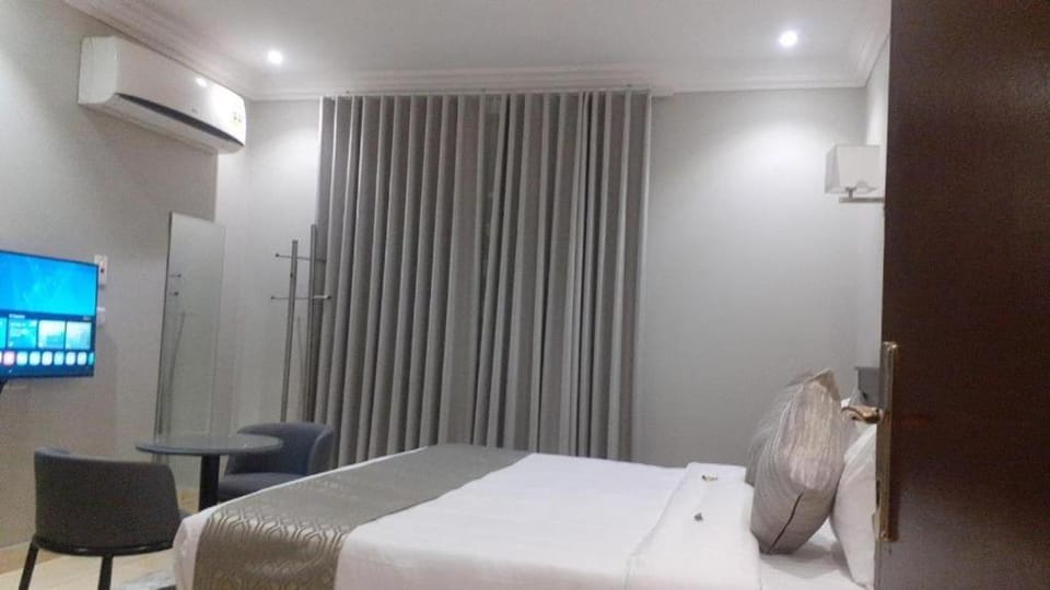 شقق أجنحة نزيل للشقق المخدومة Apartment hotel in Saudi Arabia