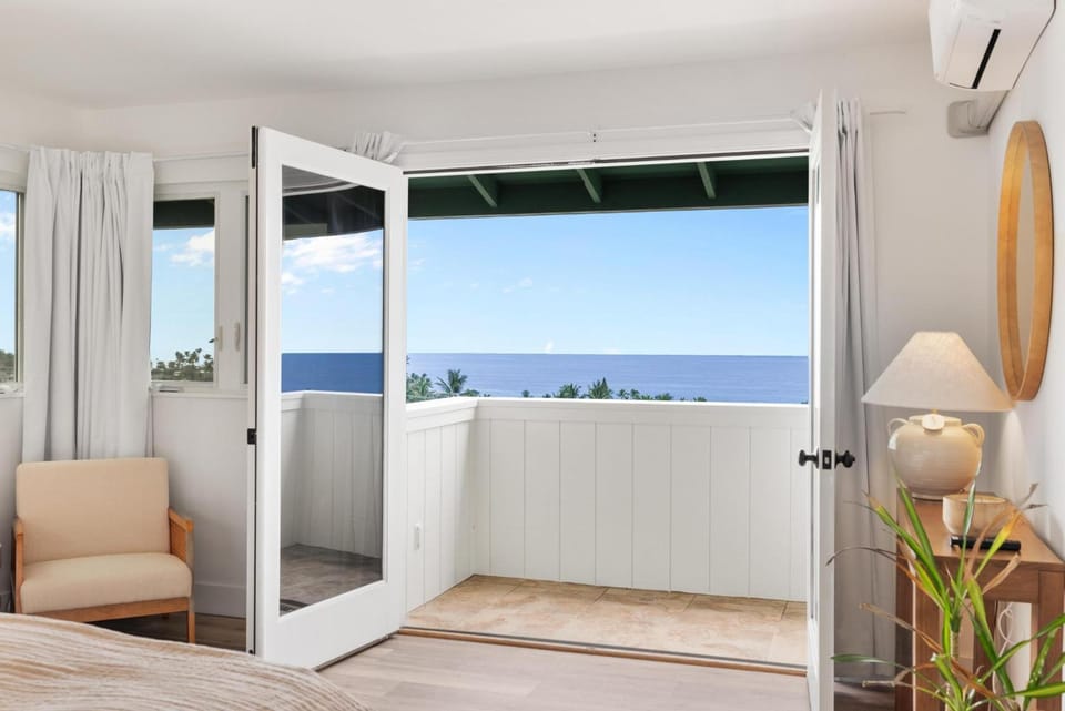 Natural landscape, View (from property/room), Balcony/Terrace, Bedroom