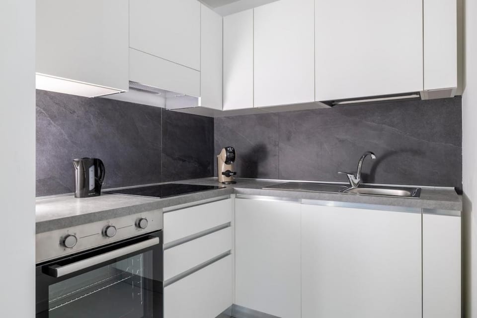 Coffee/tea facilities, Kitchen or kitchenette, dishwasher