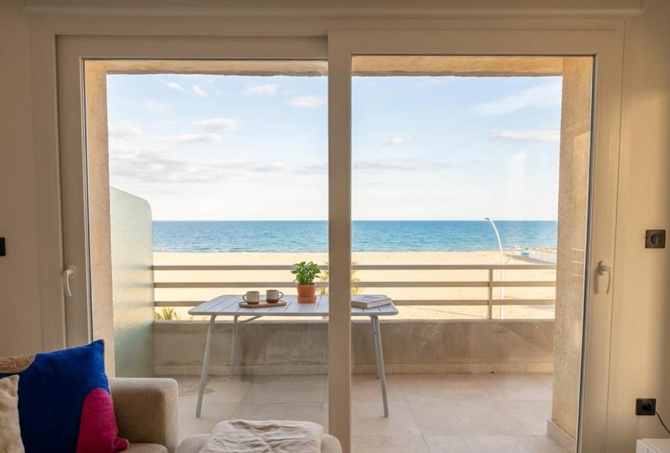 La mer au balcon-conciergrie IB Apartment in Canet-en-Roussillon
