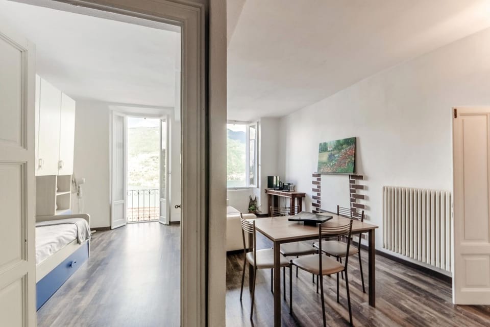 La Dolce Vista by Quokka 360 - Lake View Apartment in Blevio Apartment in Como