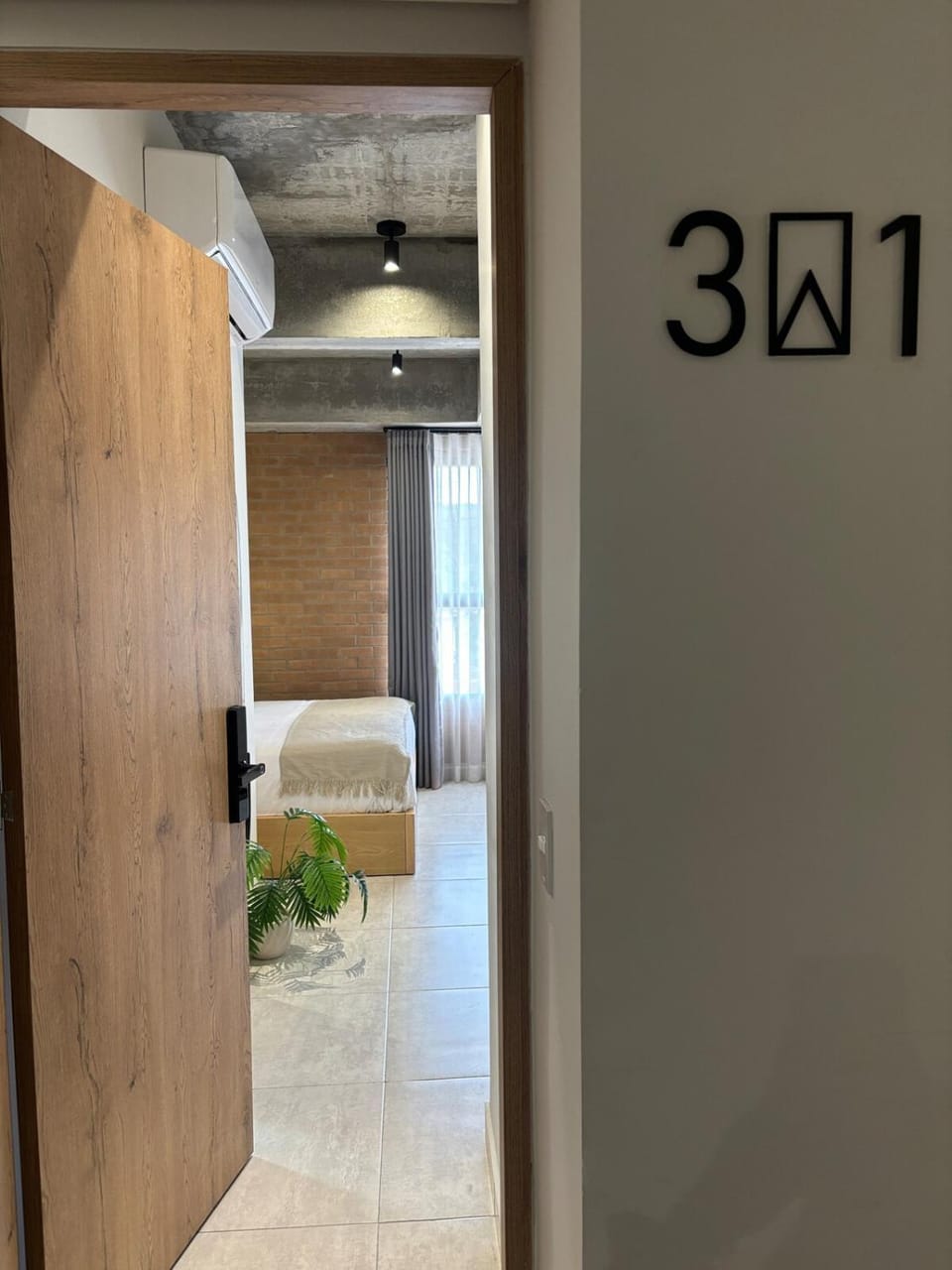 Loft en 30 Living sector de Belén, coworking, recepción 24 horas apto 301 Apartment in Medellin