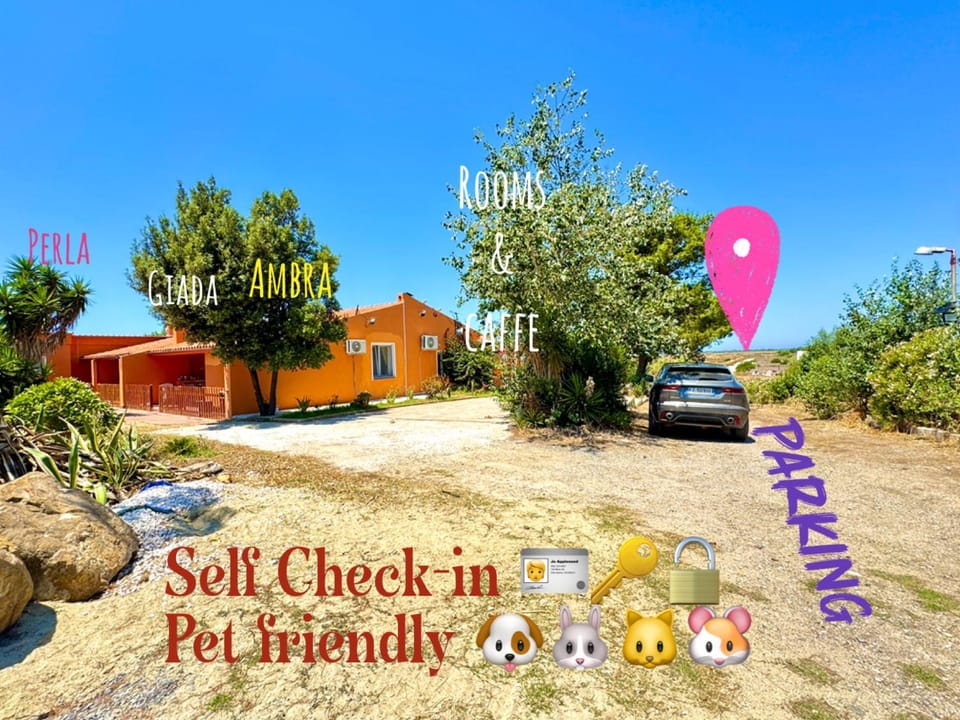 Property building, Day, Natural landscape, Summer, Garden, Animals, Animals, Garden view, Garden view, Parking, pet friendly, pet friendly
