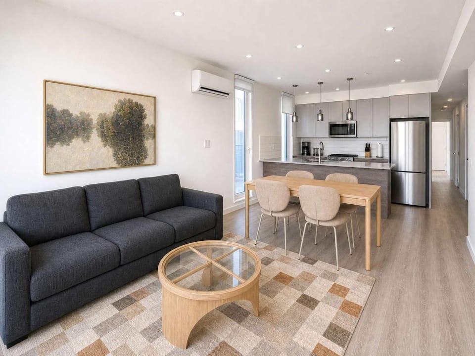 Stylish 3BR2BA Suite with AC Steps to The Drive Apartment in Vancouver