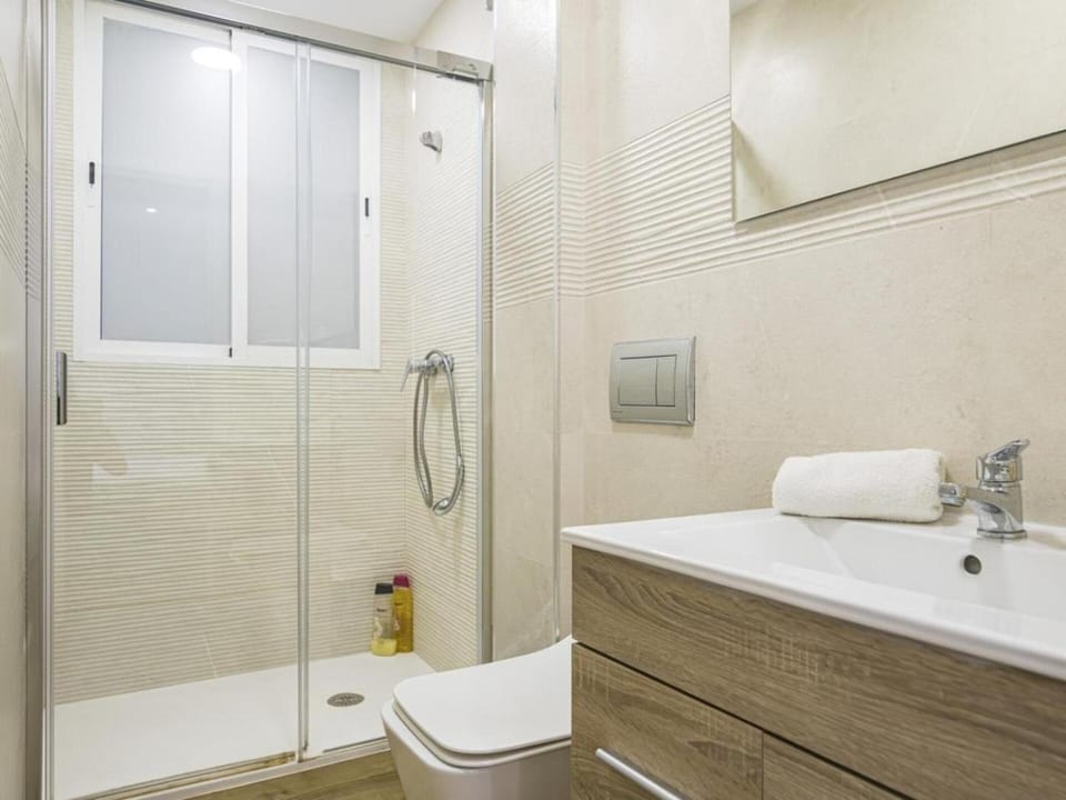 Cozy flat 8 people by TuriVida Apartment in Malaga