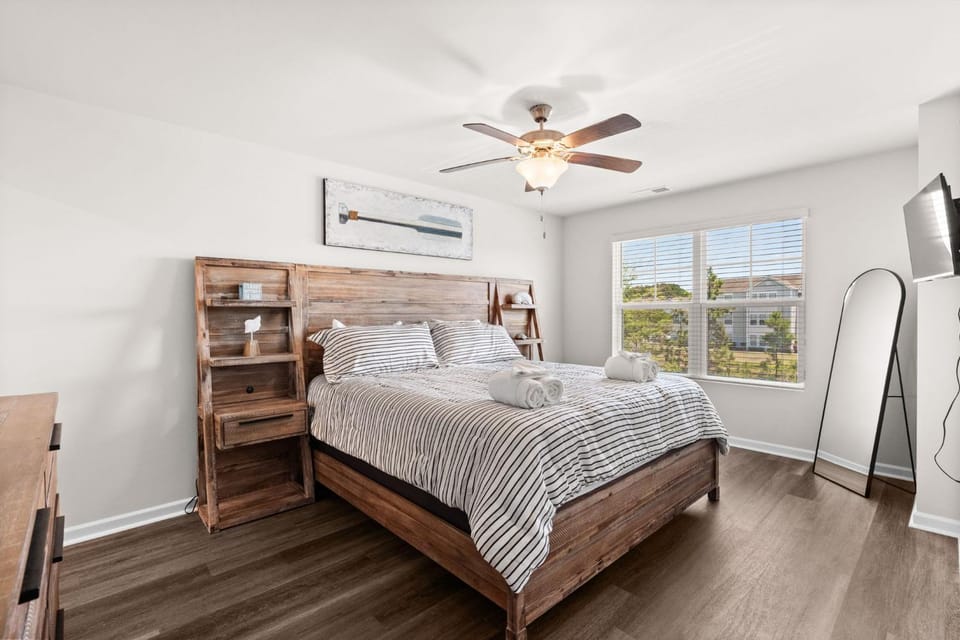 Salty Shamrock By Beach Star House in Garden City