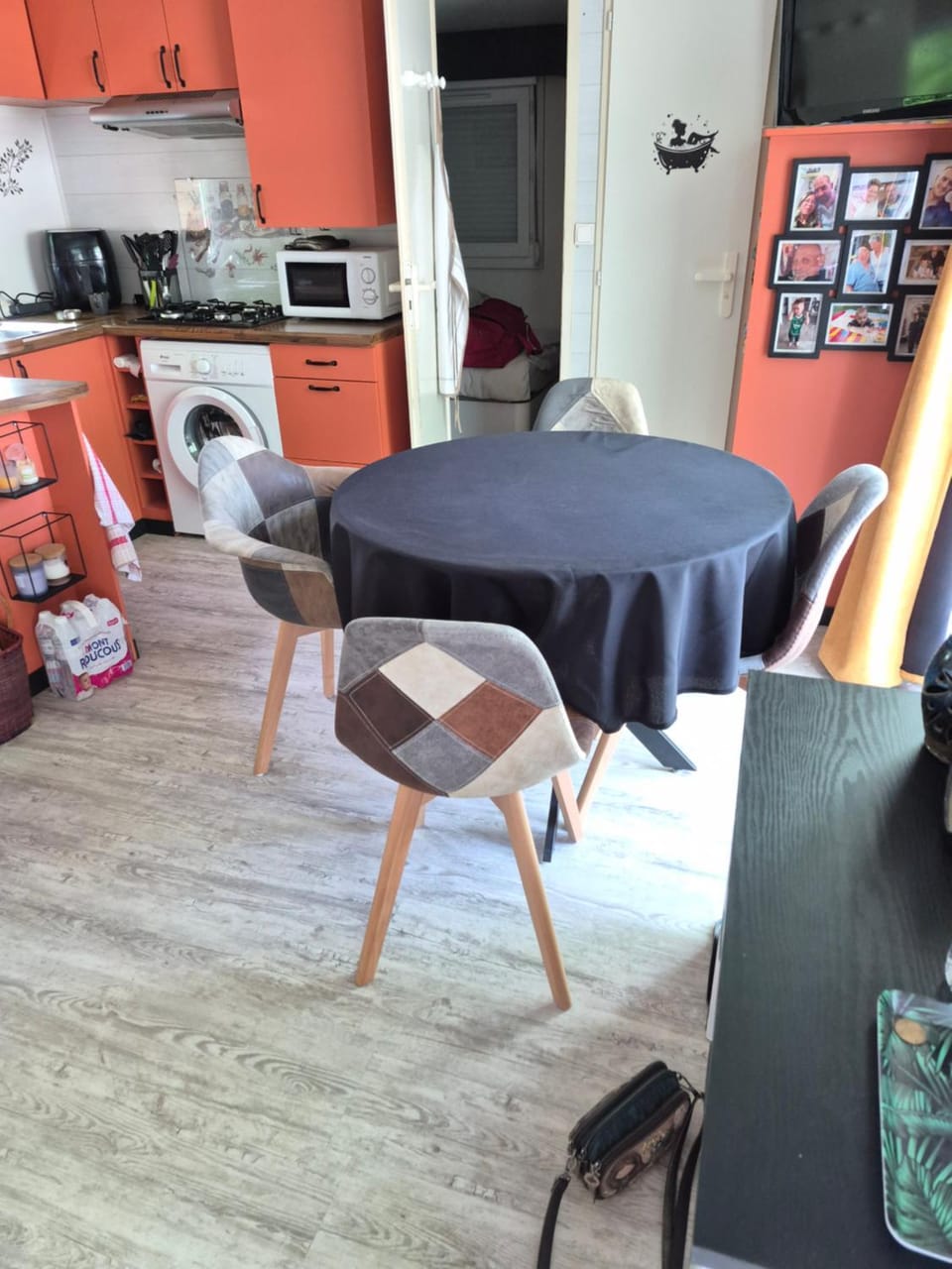 Mobilhome House in Pont-Saint-Esprit