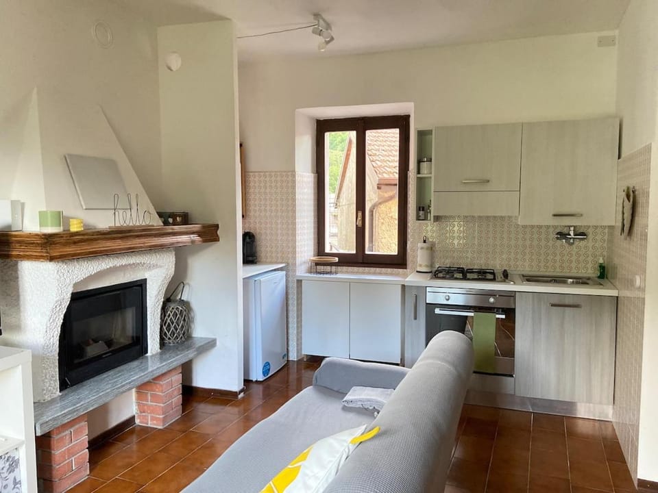 Bilocale con balconi vista lago vicino Varenna Apartment in Province of Lecco