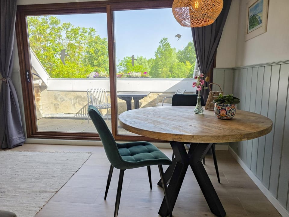 Balcony/Terrace, Dining area