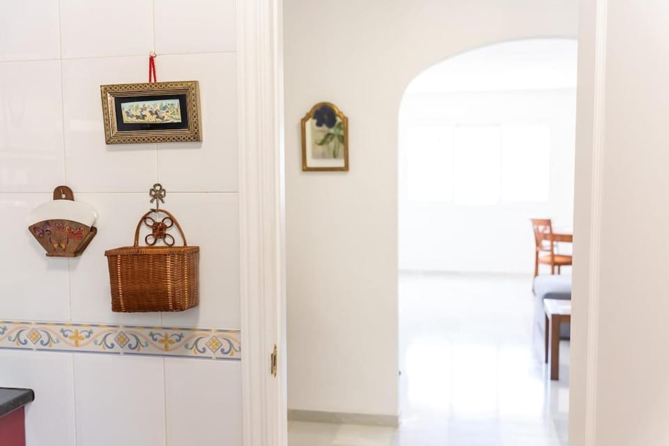 Bright Coastal Apartment with Pool and Parking Apartment in Costa del Sol