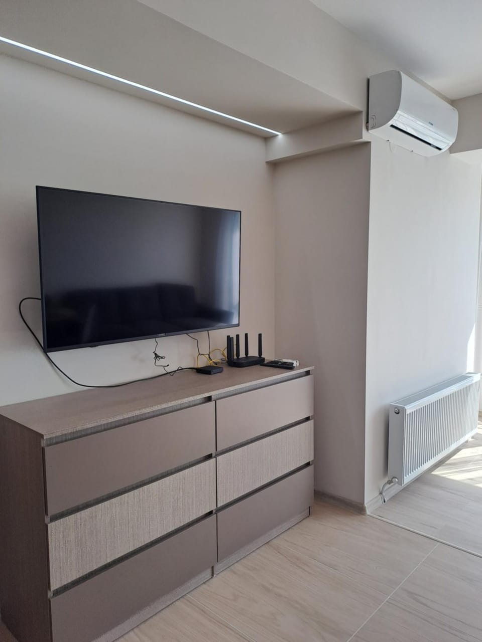 Communal lounge/ TV room