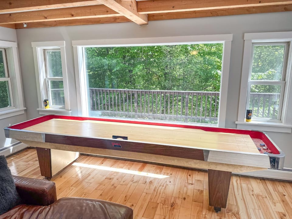 Secluded Mad River Valley Home with Hot Tub House in Fayston