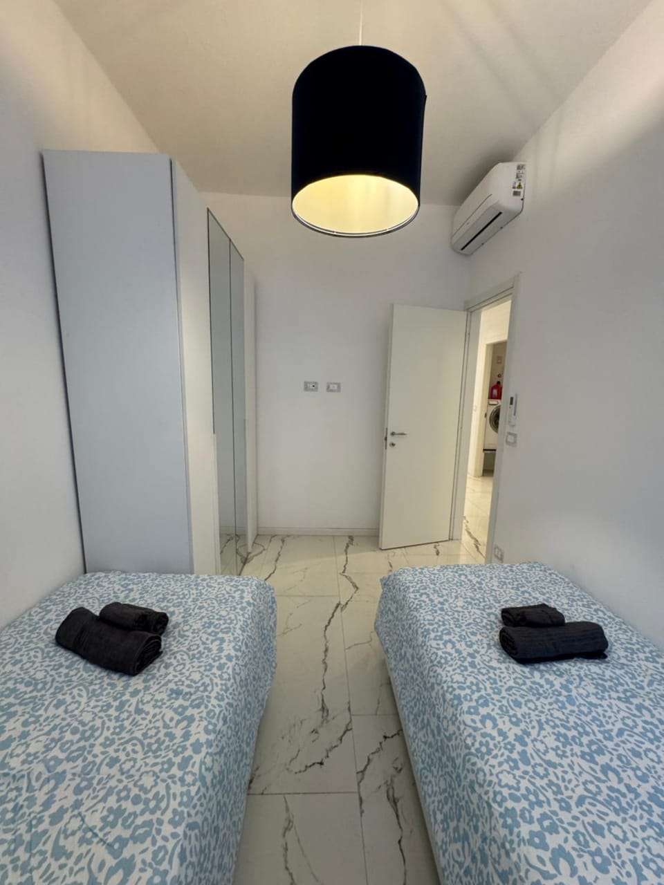 Bed, Photo of the whole room, Bedroom, towels, air conditioner