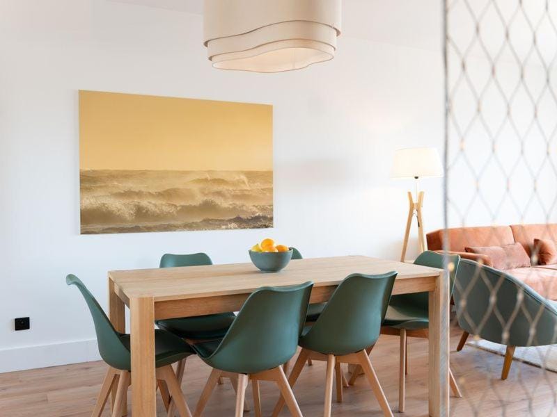 Dining area, Meals