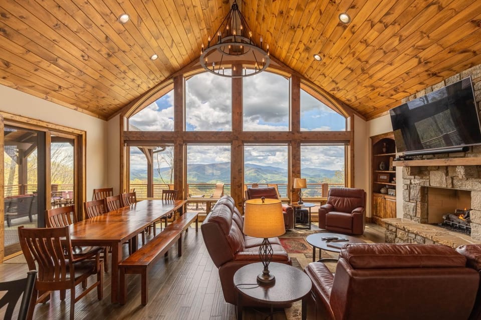 Clouds Rest at Eagles Nest House in Beech Mountain