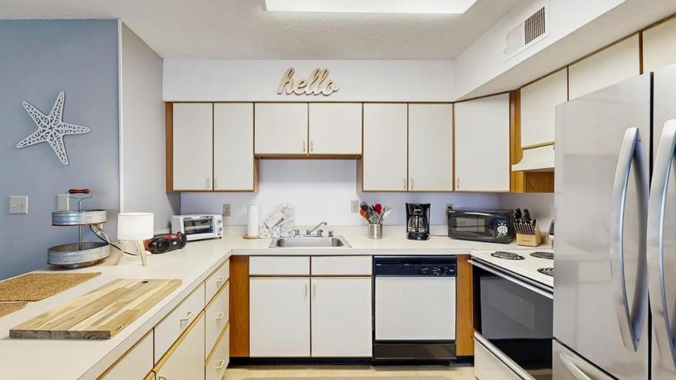 Coastal Condo with Large Balcony Ocean Views & Pool - Short Walk to the Beach House in Ocean City