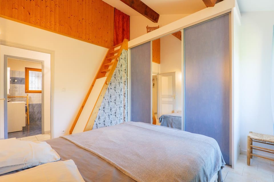 Property building, Living room, Bedroom