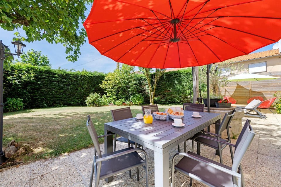 Chambres D'hôtes Les Carmes Bed and Breakfast in Pays de la Loire