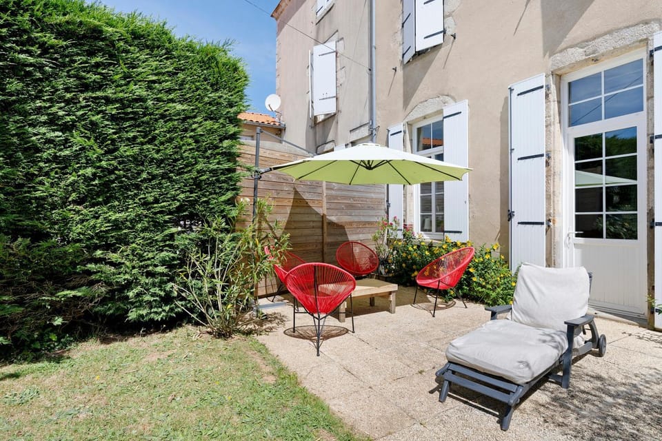 Chambres D'hôtes Les Carmes Bed and Breakfast in Pays de la Loire