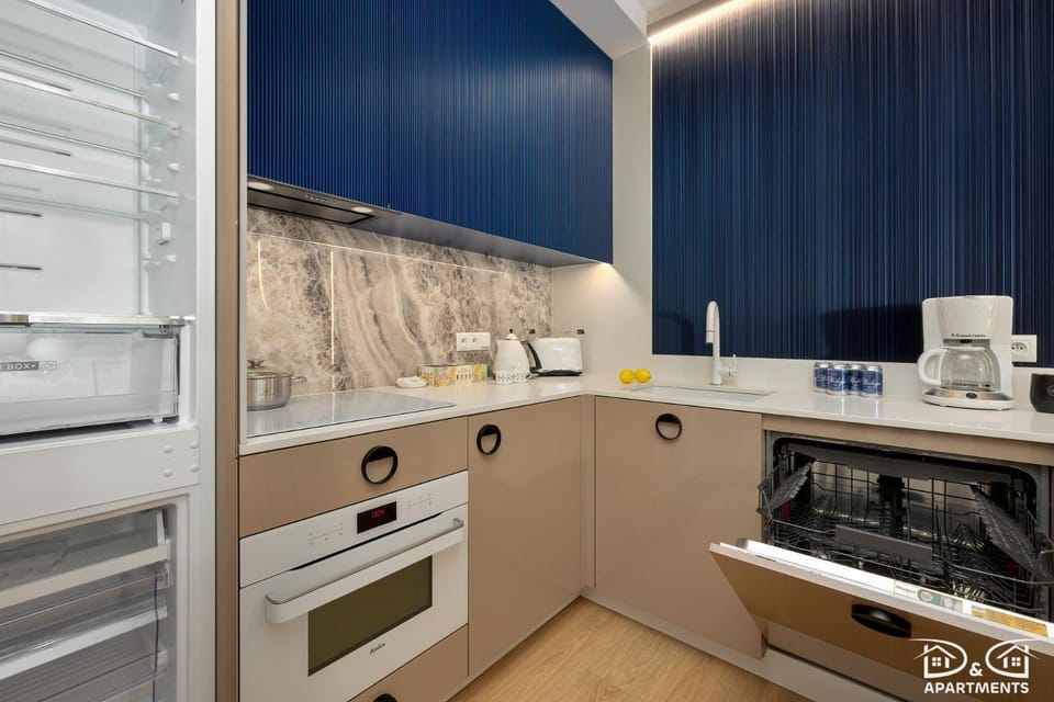 Kitchen or kitchenette, dishwasher, pet friendly, stove, toaster