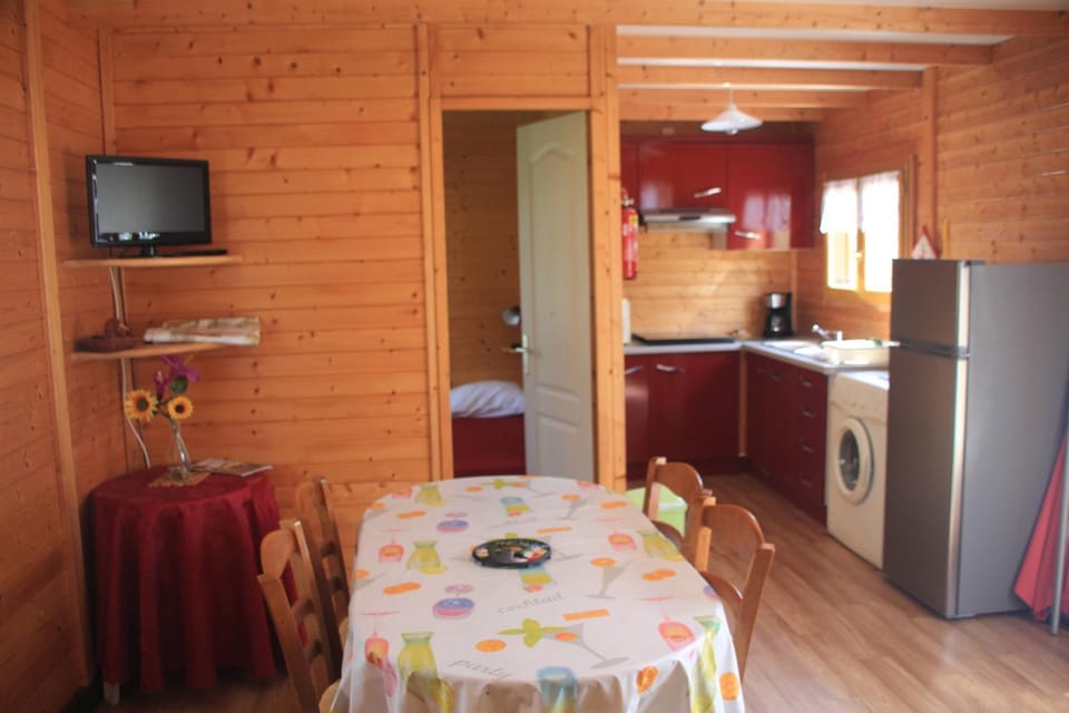 Camping de Saint Just - Onlycamp Campground/ 
RV Resort in Auvergne-Rhône-Alpes