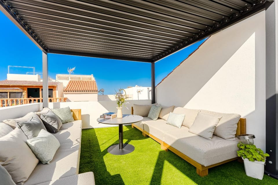 Property building, Patio, Communal lounge/ TV room, View (from property/room), Balcony/Terrace, Lounge or bar, Seating area, Sea view, Internal: Not applicable to any particular room