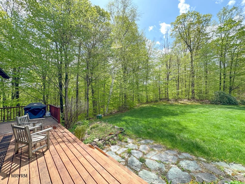 Shady Lane Retreat House in Fayston